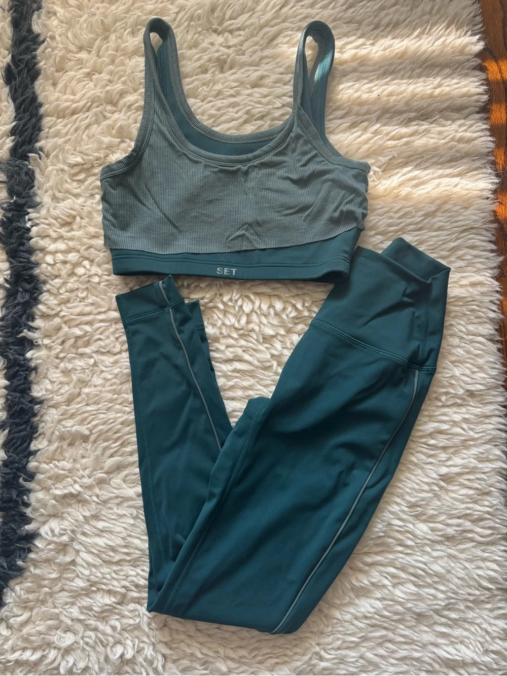SET Active Teal Sports Bra XS and Leggings S